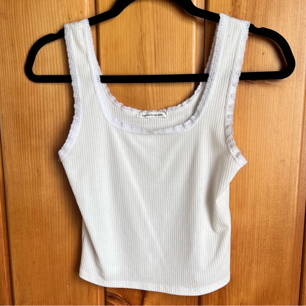 Urban outfitter white tank top - Size S / Cute Top Ballet core